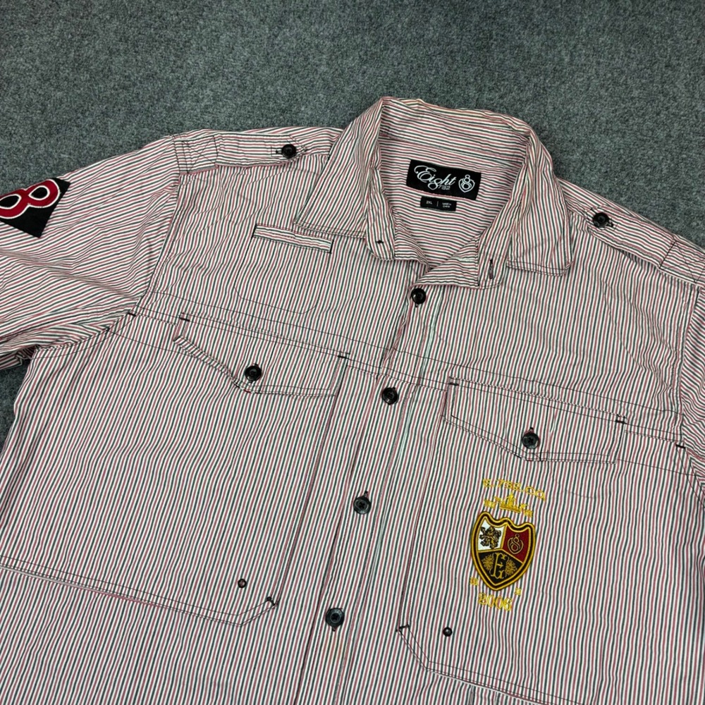 Eight 732 Men 2XL Red White Striped Short Sleeve Crest Patch Shirt Y2K Urban